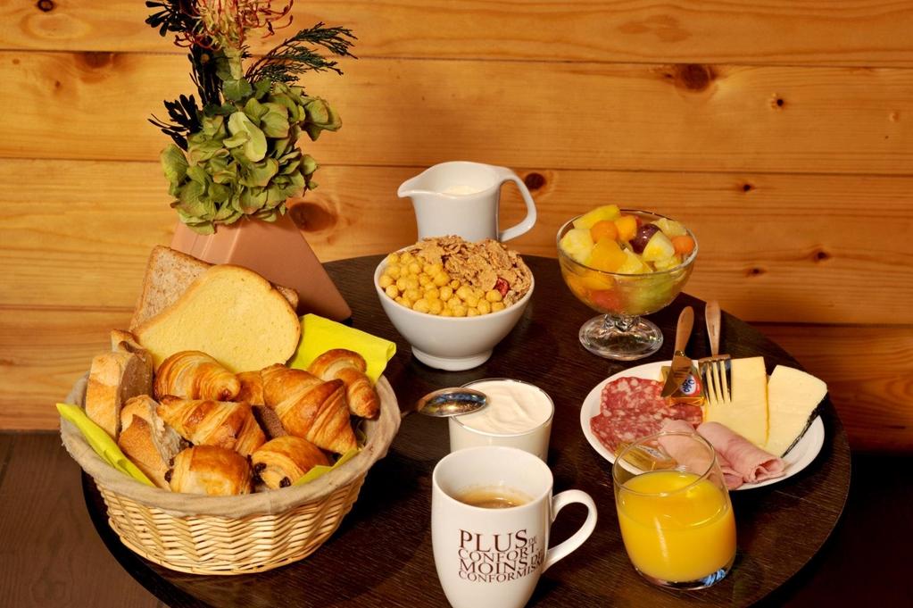 Kyriad Annecy Cran-Gévrier Restoran fotoğraf